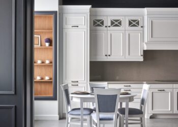 Top Reasons to Consider Cabinet Refinishing for Your Roanoke Home