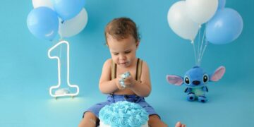 cake smash photographer sydney