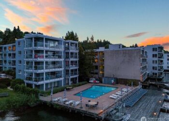 realtors in Longview, WA