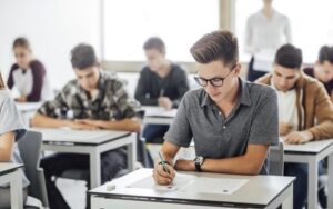 Mobile Apps in Education: Transforming School Management for Parents, Teachers, and Students