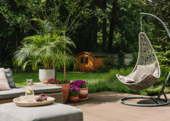 How to Transform Your Backyard into an Outdoor Retreat with Max Building Designs